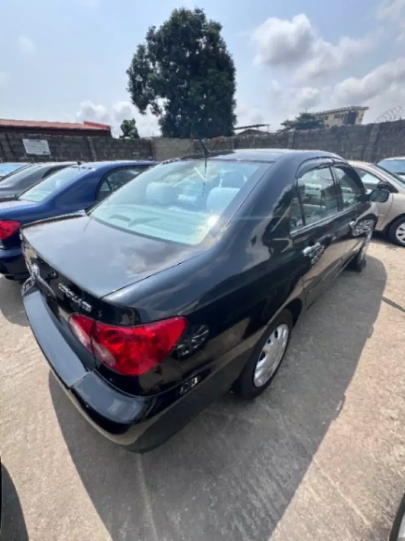 Toyota Corolla   - 2013