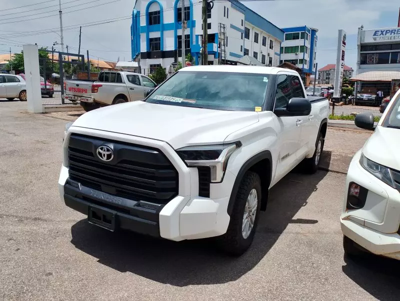 Toyota Tundra   - 2023