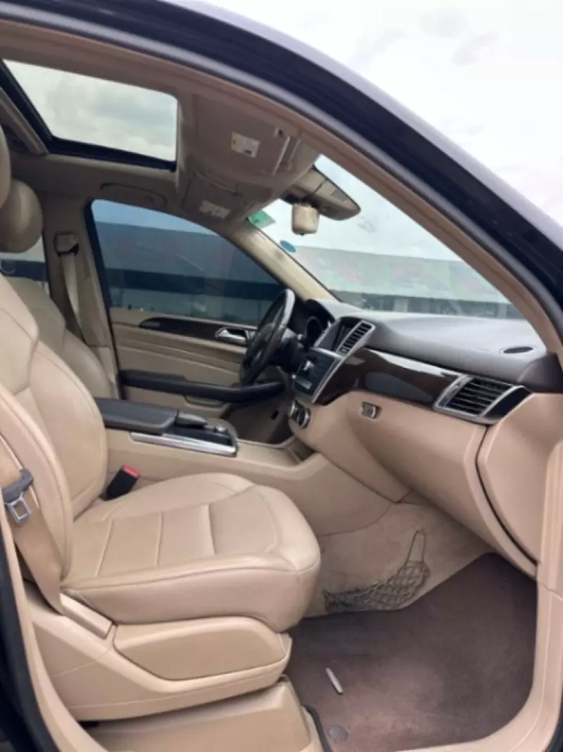 Mercedes-Benz ML 350   -