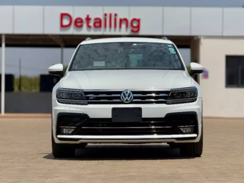 Volkswagen Tiguan   - 2018