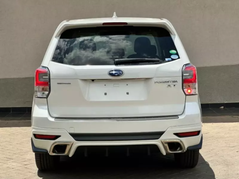 Subaru Forester   - 2017