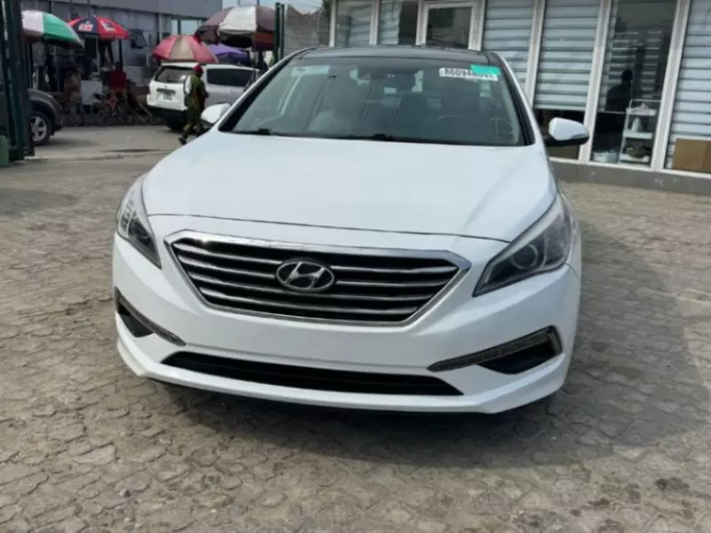 Hyundai Sonata   - 2015