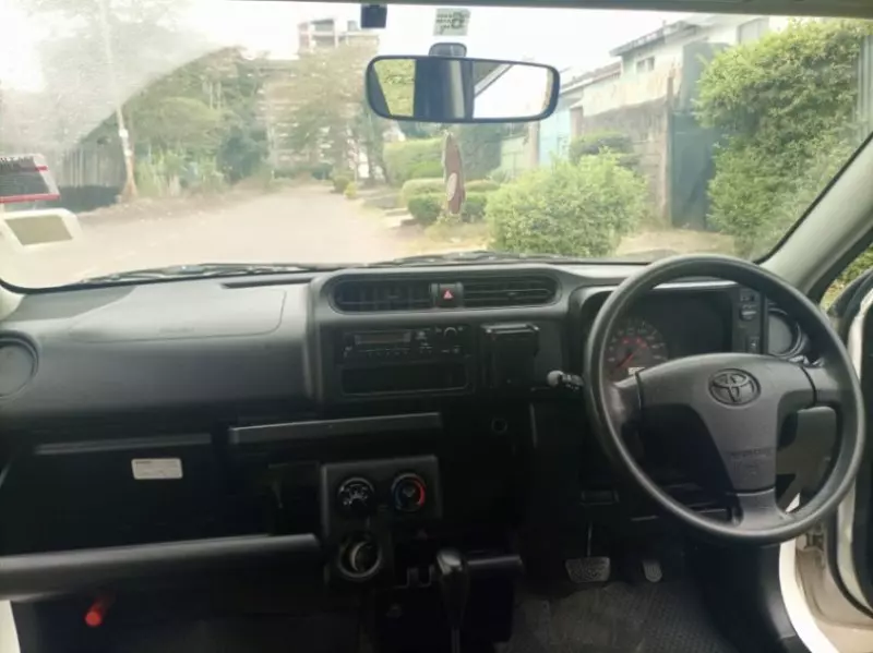 Toyota Probox    - 2016