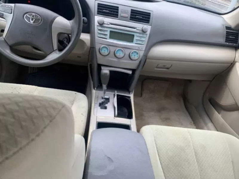 Toyota Camry   - 2009
