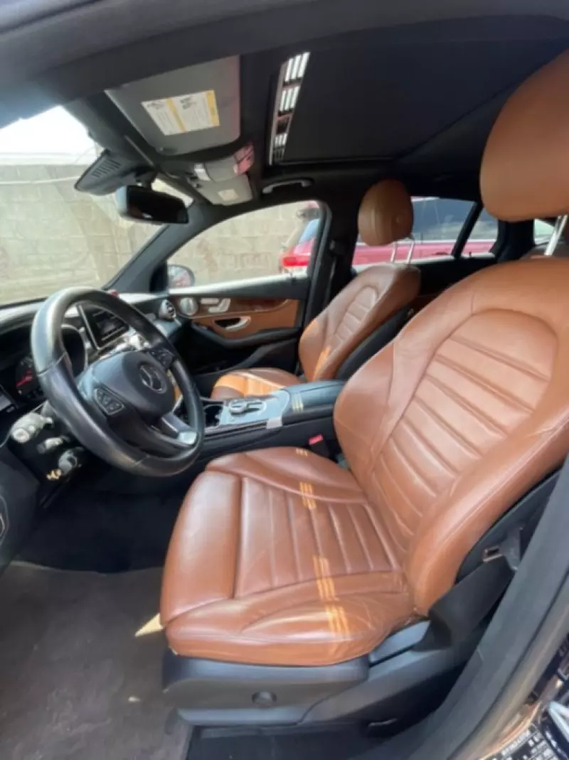 Mercedes-Benz GLC 300   - 2017