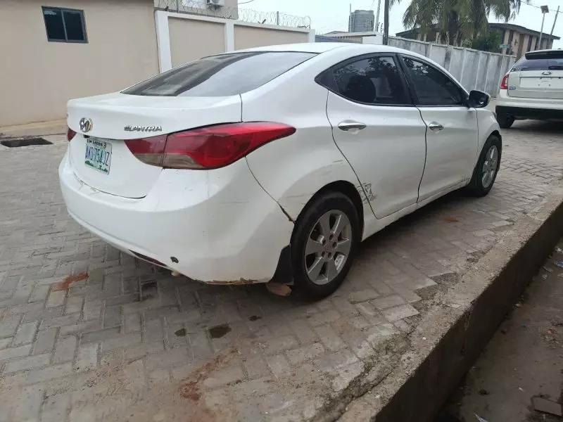 Hyundai ELANTRA 1,6L BVA GLS New