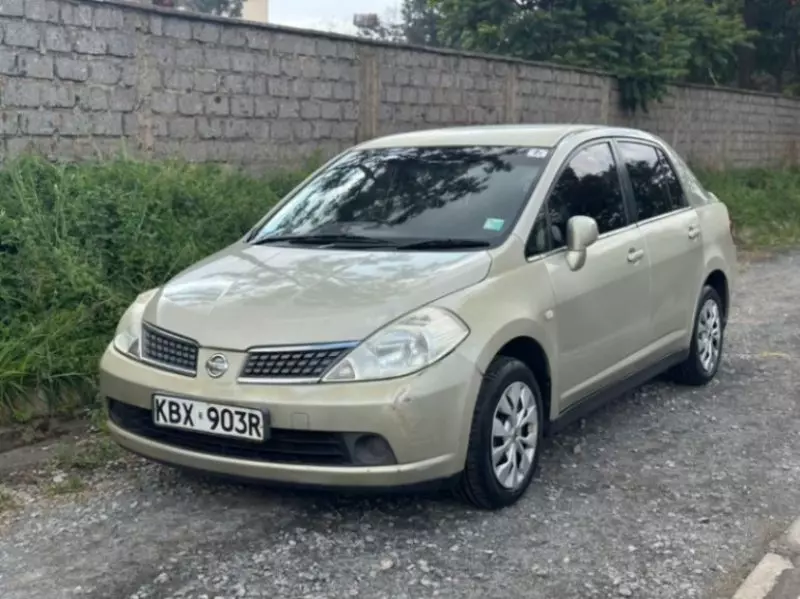 Nissan Tiida
