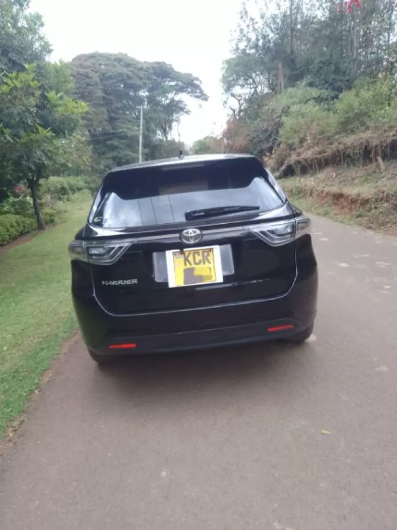 Toyota Harrier   - 2014