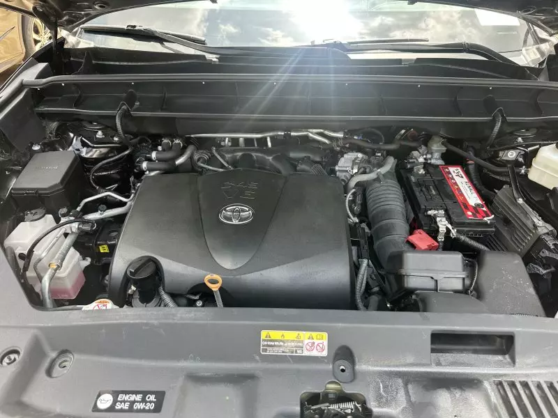 Toyota Highlander   - 2020