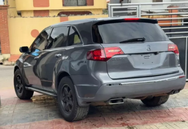 Acura MDX   - 2011