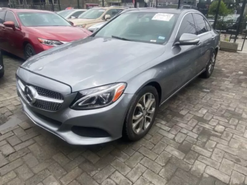 Mercedes-Benz C 300   - 2015