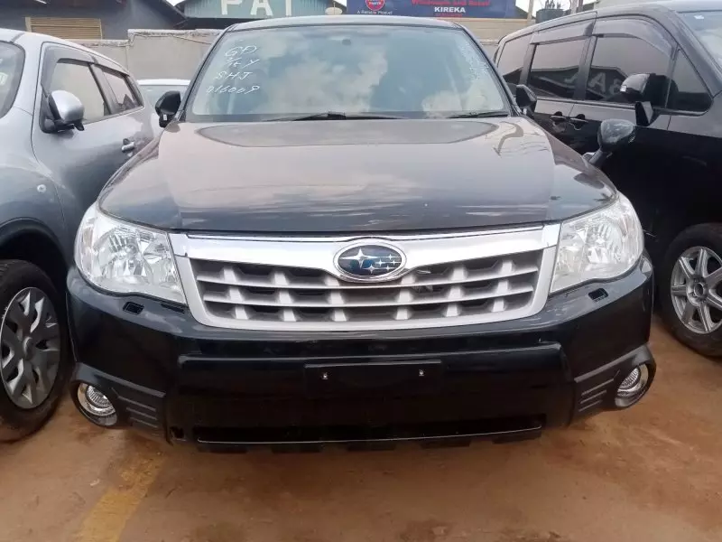 Subaru Forester   - 2011