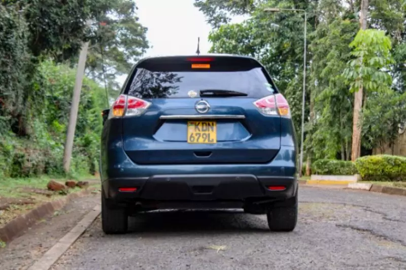 Nissan X- trail   - 2016