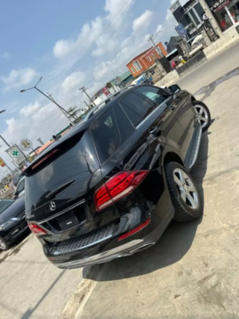 Mercedes-Benz GLE 350   - 2016