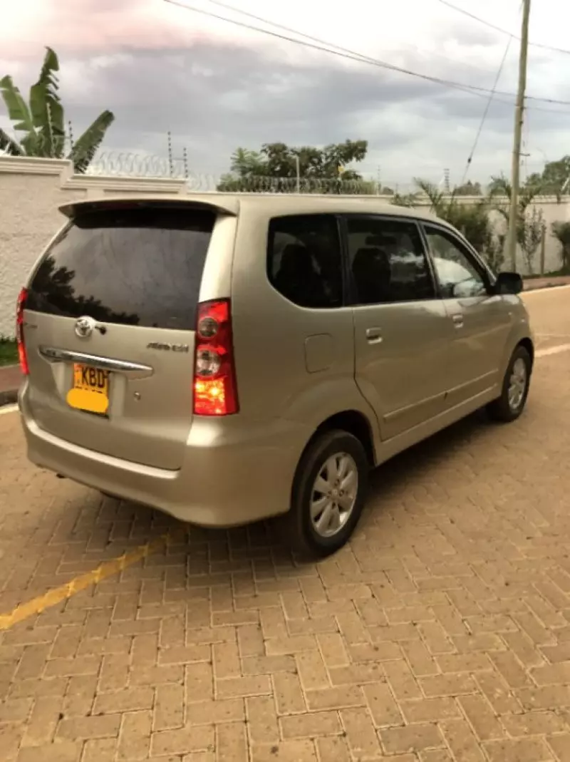 Toyota Avanza   - 2007