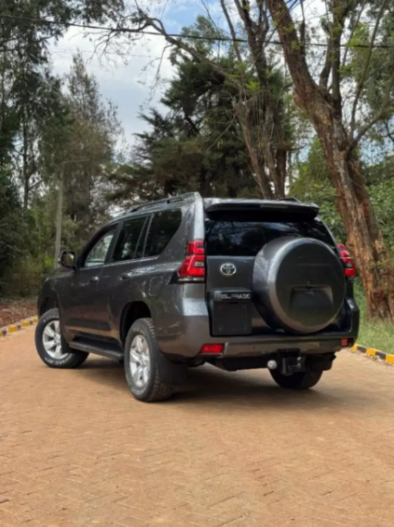 Toyota Landcruiser Prado   - 2018