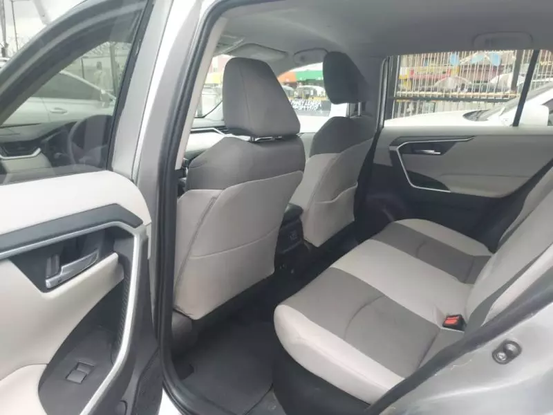 Toyota Rav 4 Hybrid   - 2021