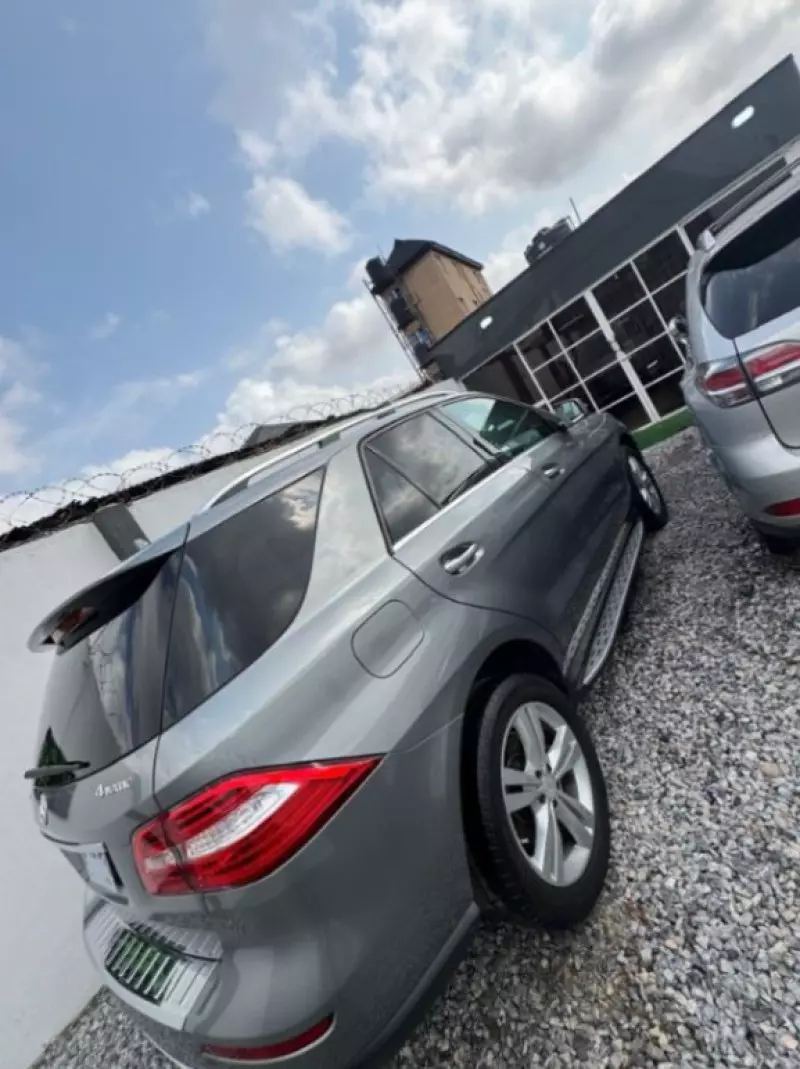Mercedes-Benz ML 350   - 2013