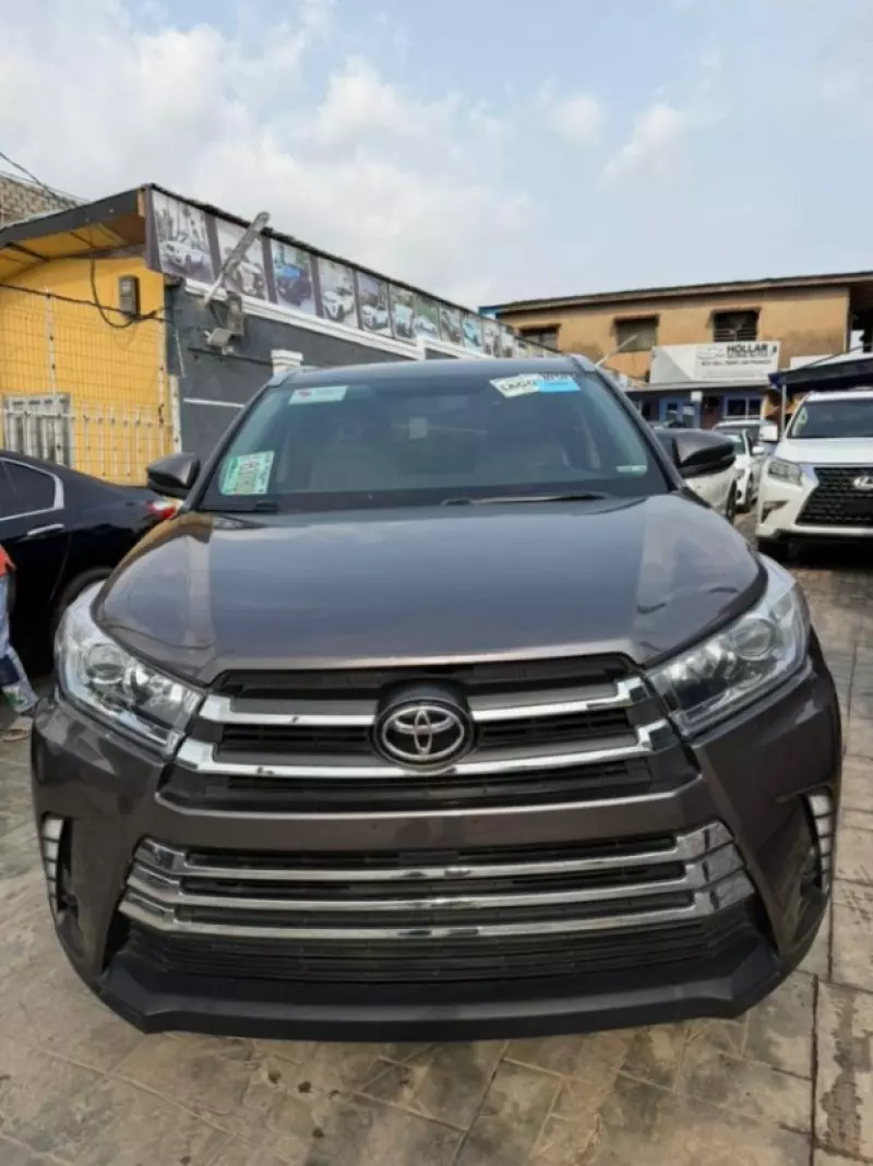 Toyota Highlander - 2016