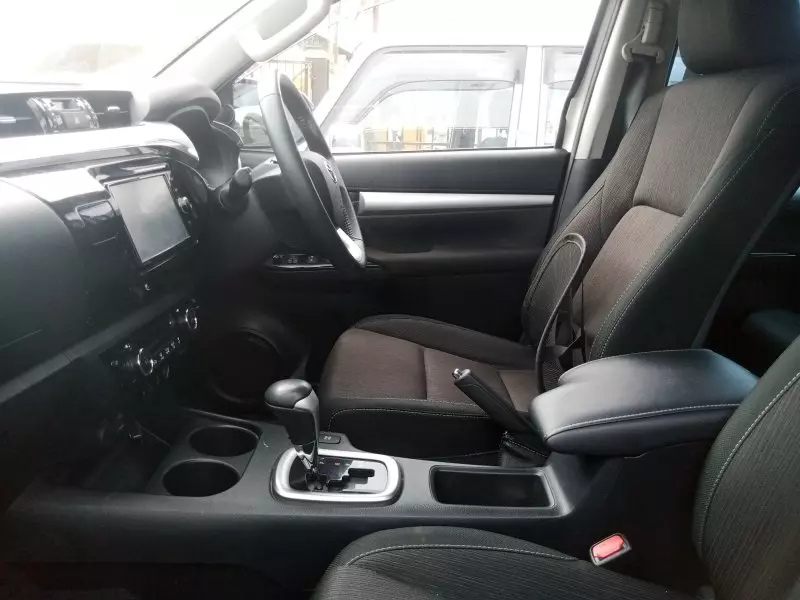 Toyota Hilux   - 2018