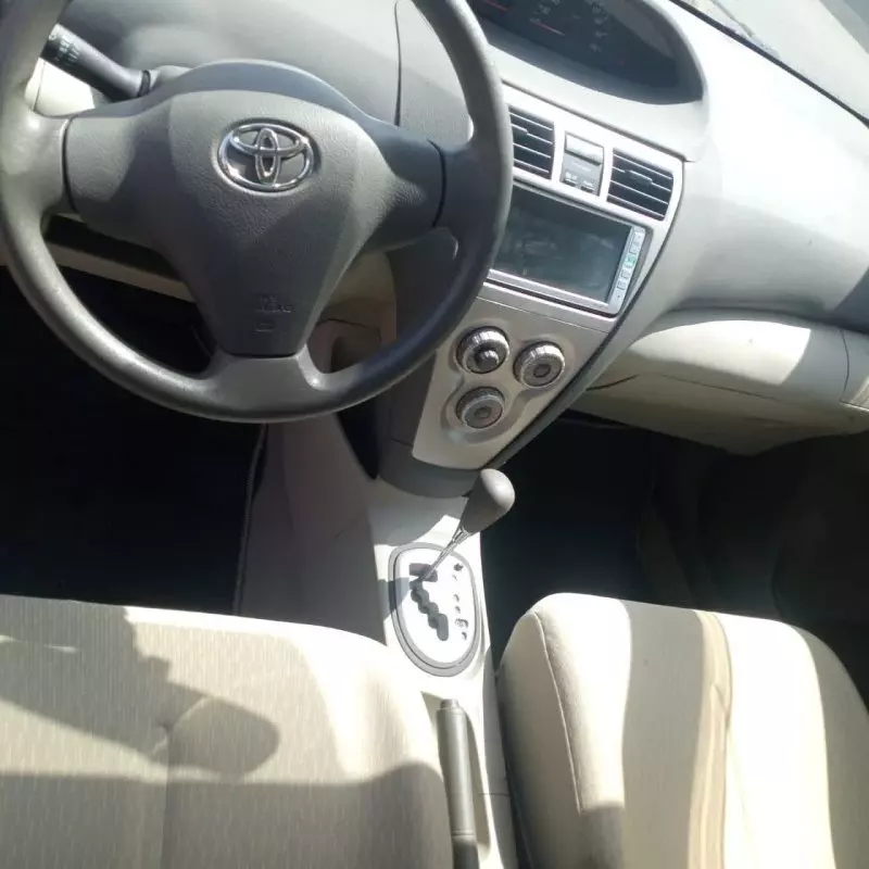 Toyota Belta   - 2013