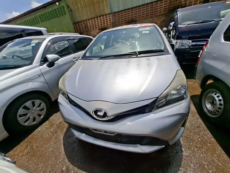 Toyota Vitz   - 2014