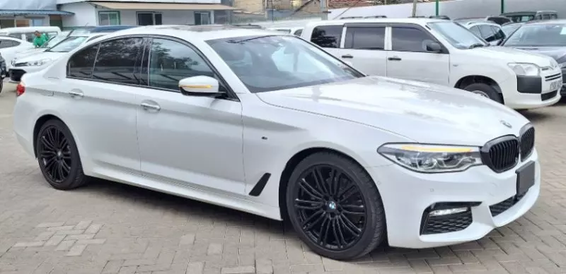 BMW 523I   - 2018