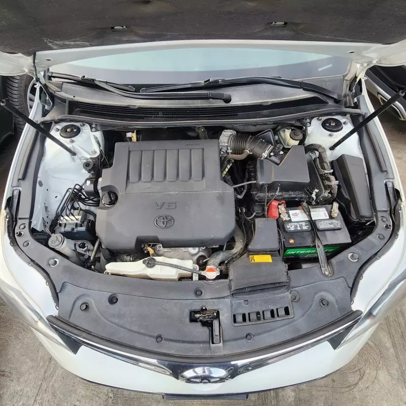 Toyota Avalon   - 2016