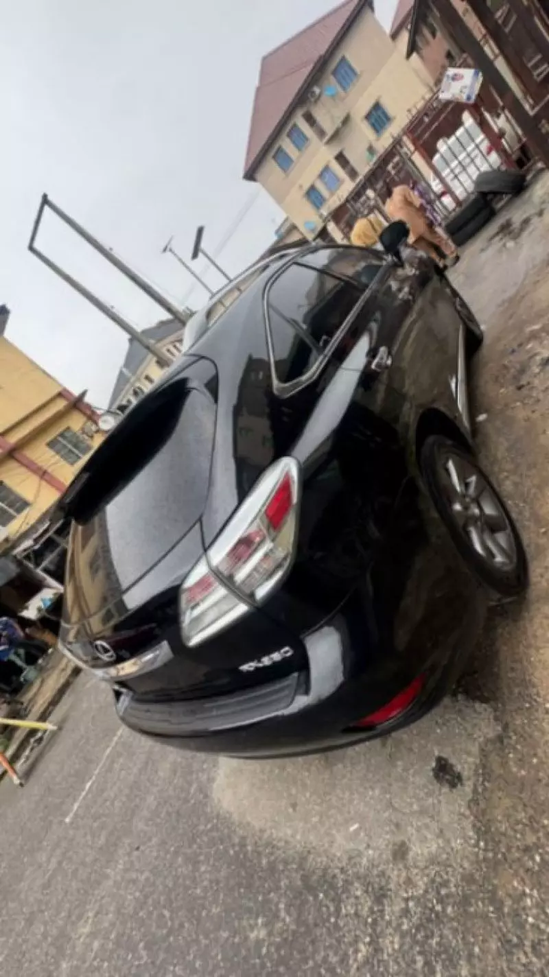 Lexus RX 350   - 2011
