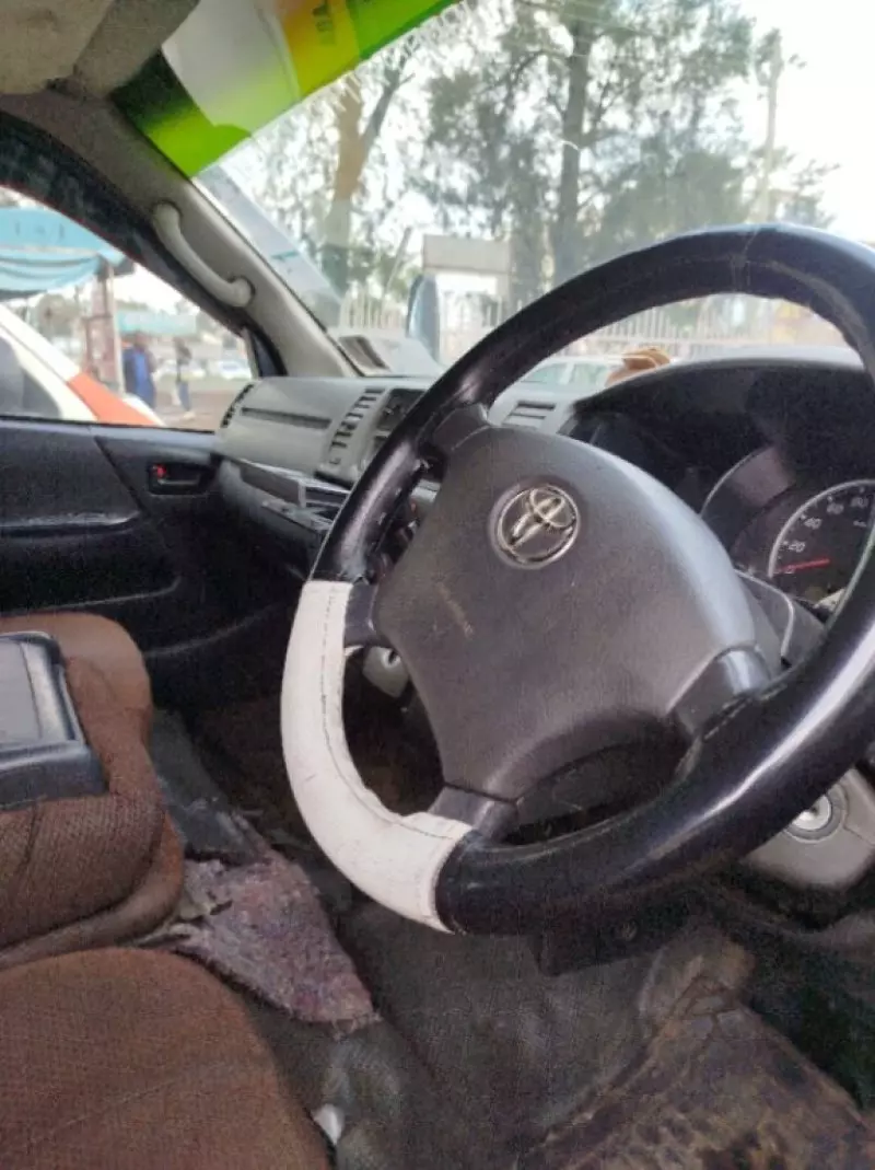 Toyota Hiace   - 2010