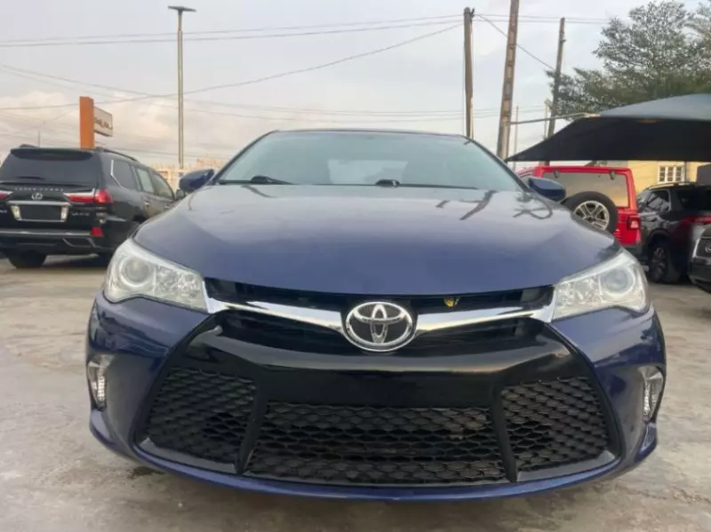 Toyota Camry   - 2015