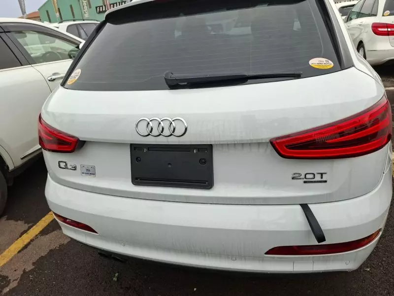 Audi Q3   - 2014