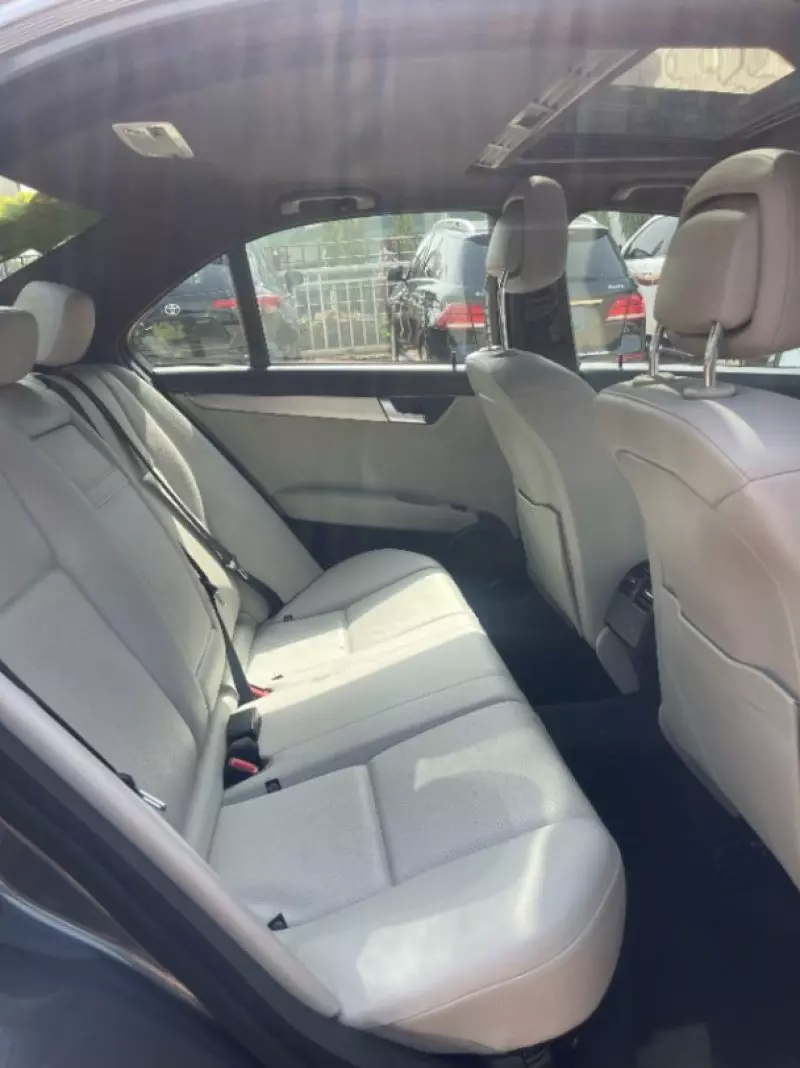Mercedes-Benz C 300   - 2013