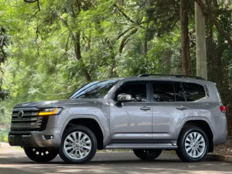 Toyota Landcruiser 300   - 2021