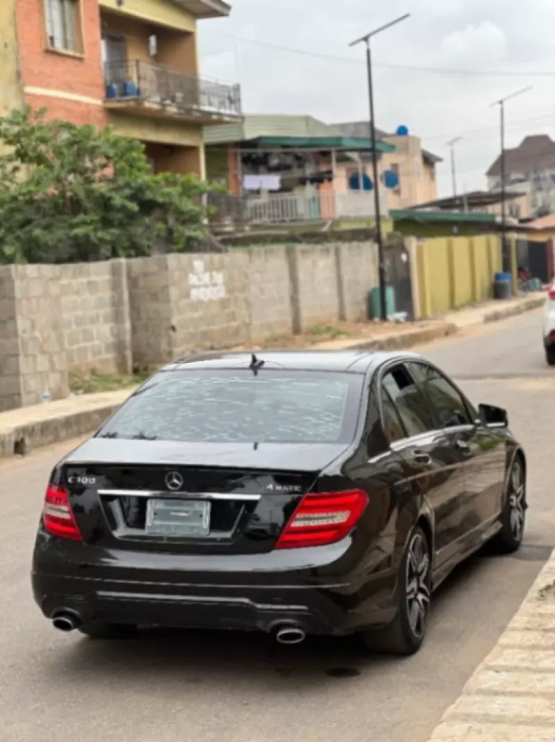 Mercedes-Benz C 300   - 2013