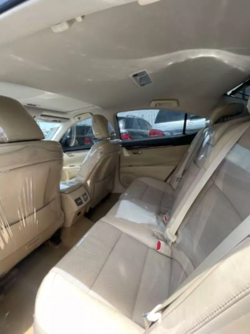 Lexus ES 350   - 2013