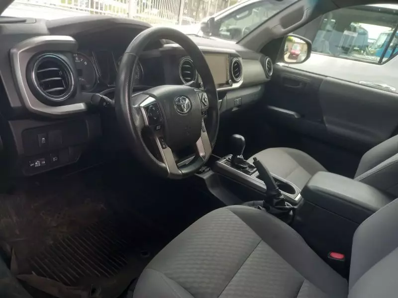 Toyota Tacoma   - 2021