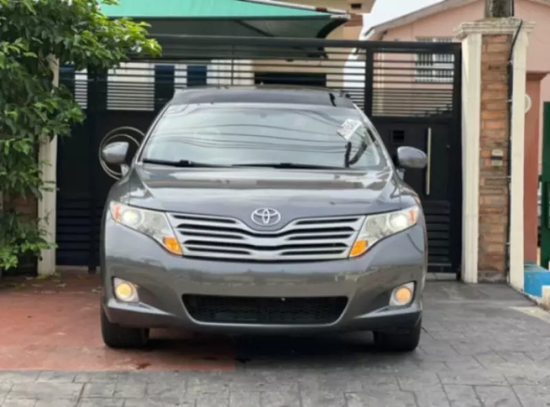 Toyota Venza   - 2025