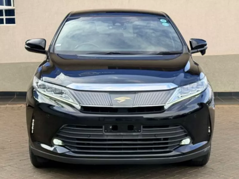 Toyota Harrier   - 2020