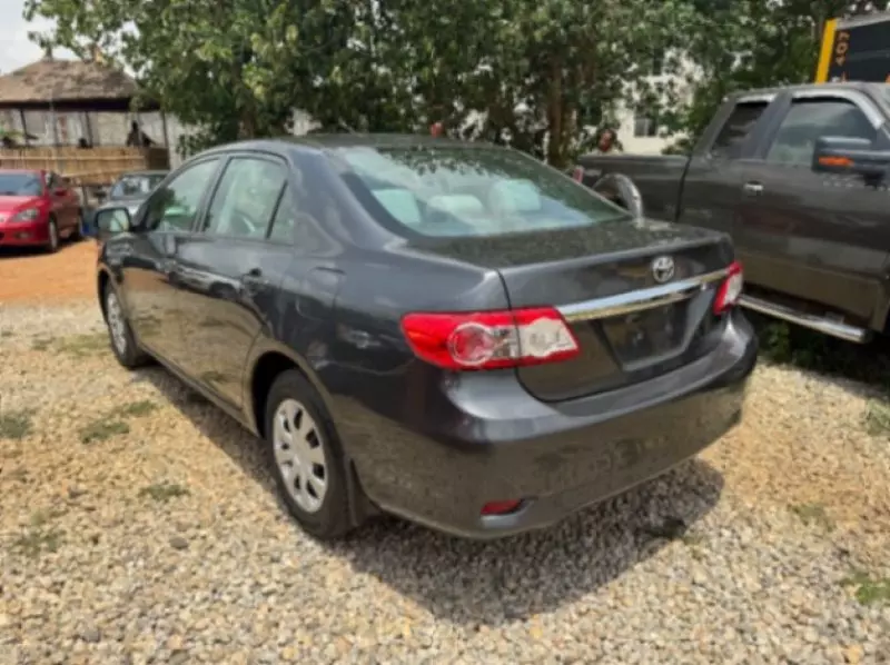 Toyota Corolla   - 2013