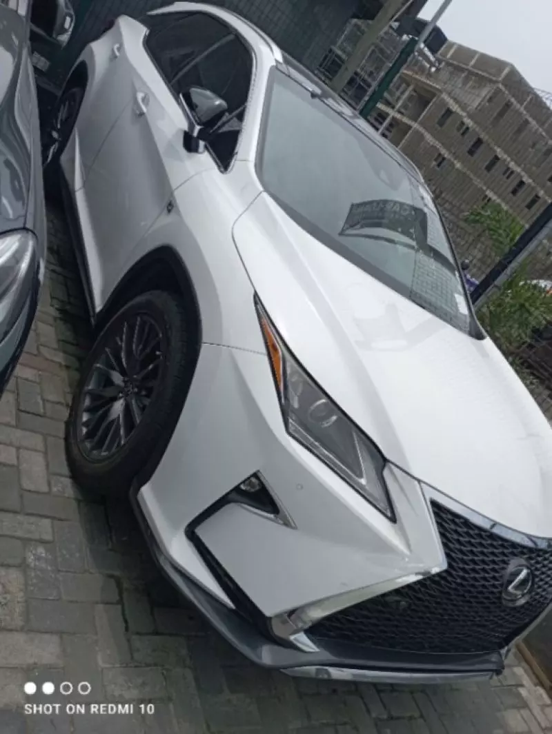 Toyota Lexus RX 350h   - 2017