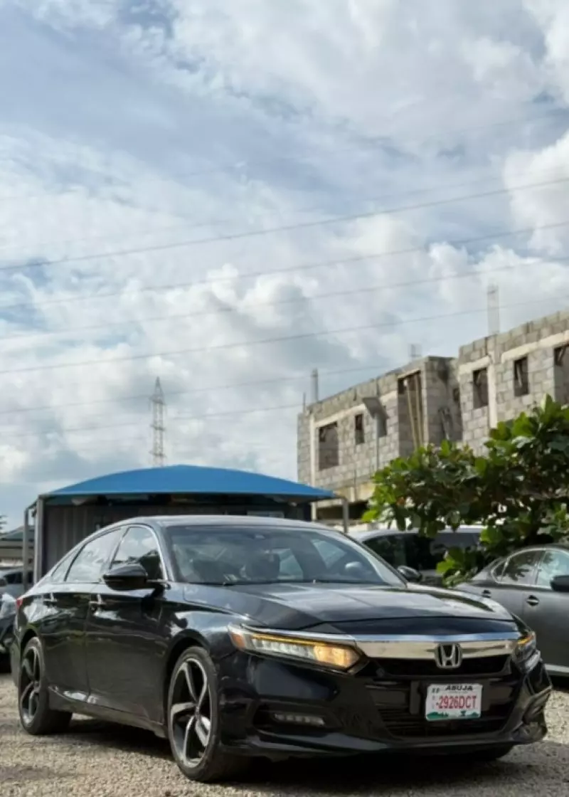 Honda Accord   - 2018