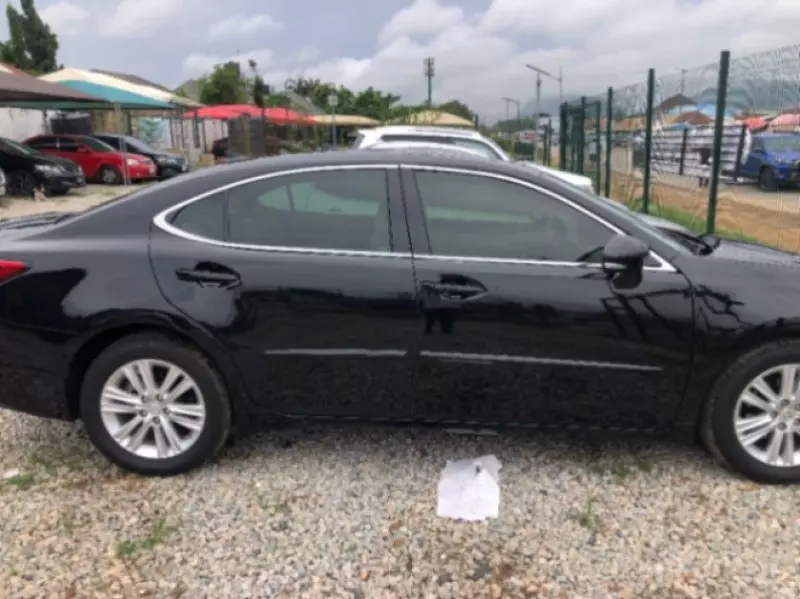Lexus ES 350   - 2013
