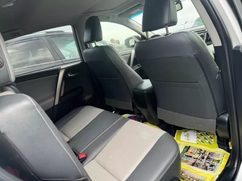 Toyota RAV 4   - 2014