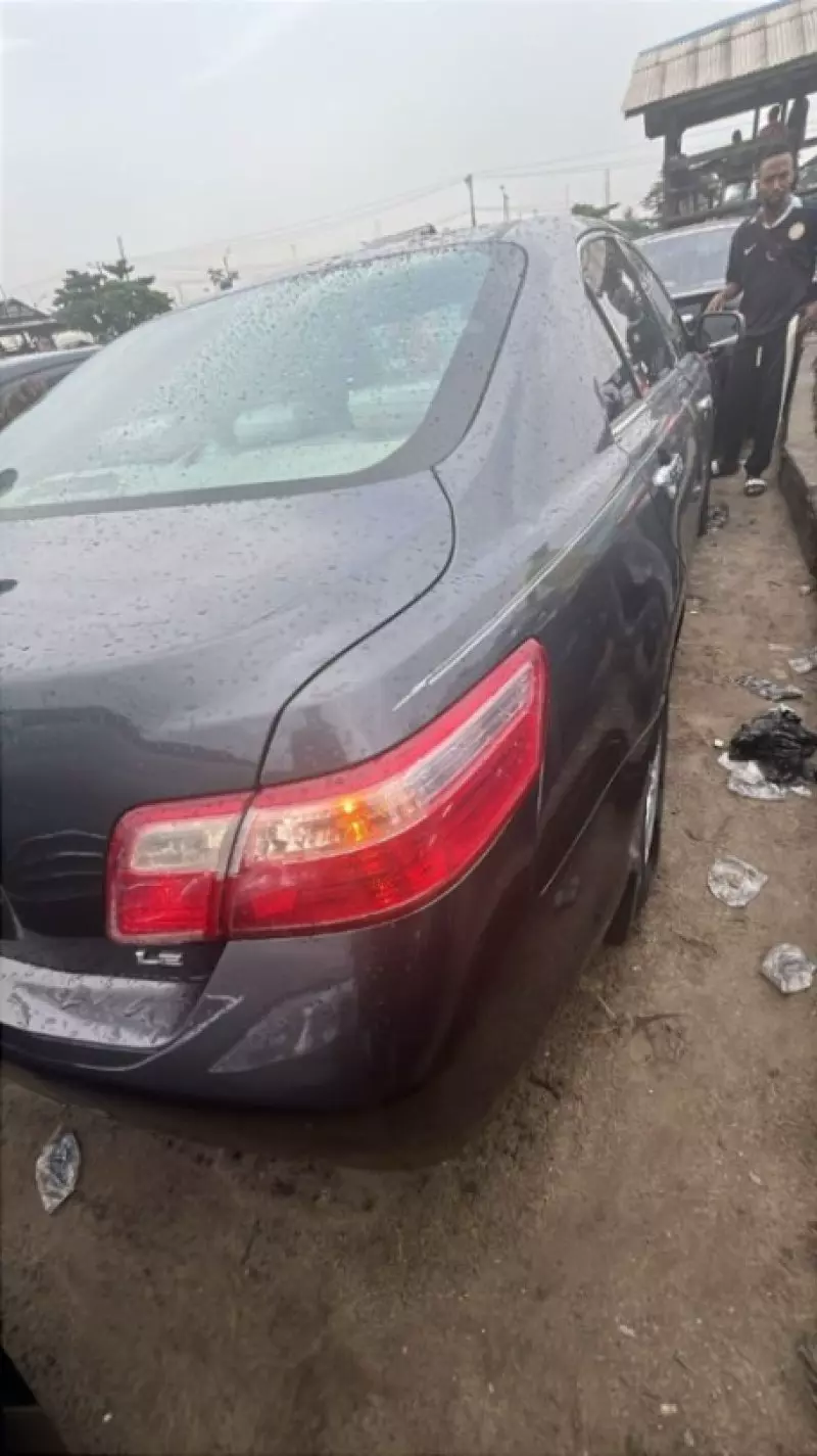 Toyota Camry - 2007
