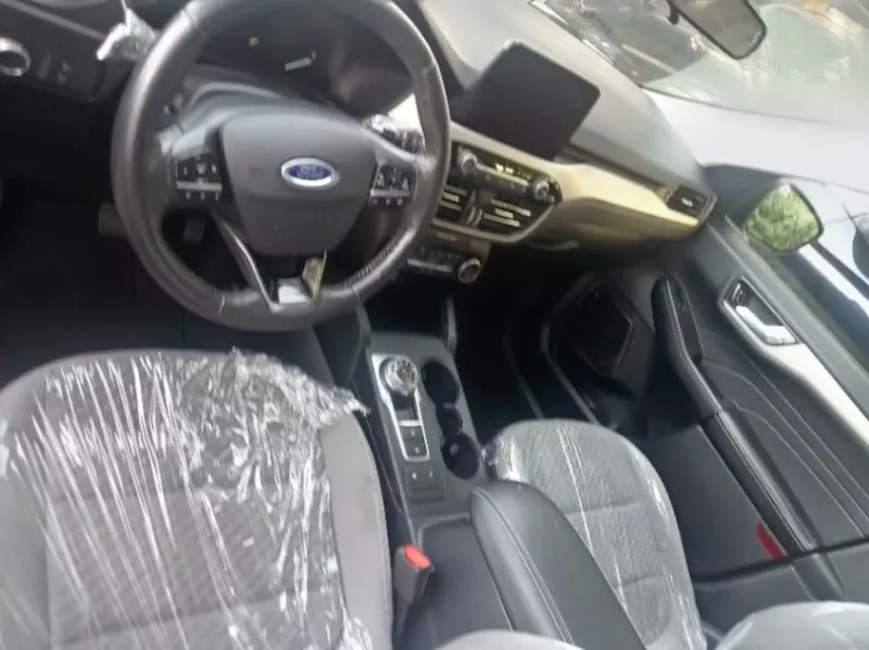 Ford Escape   - 2021