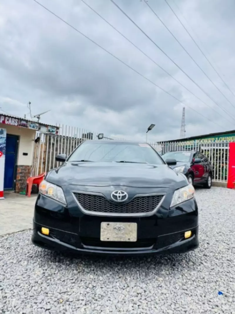 Toyota Camry   - 2007