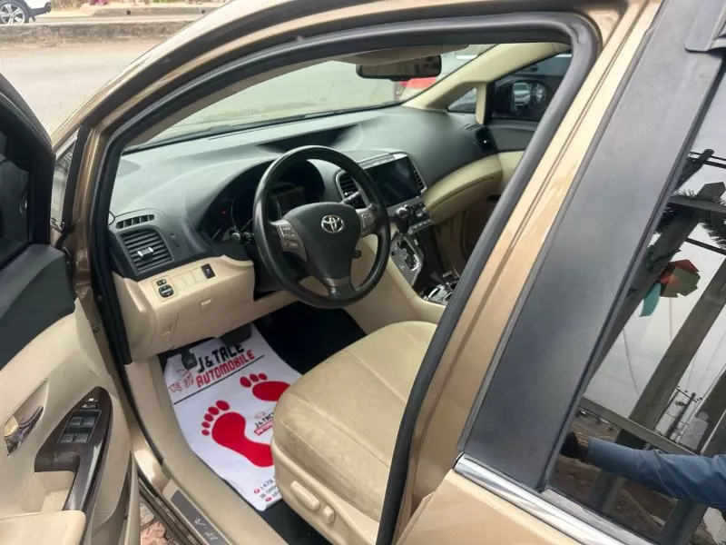 Toyota Venza   - 2010