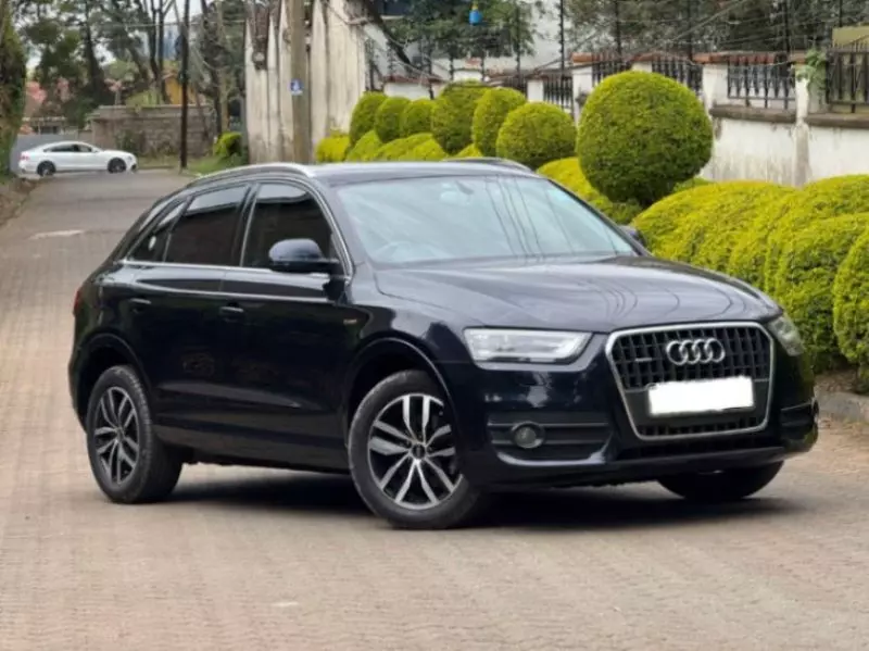Audi Q3   - 2014