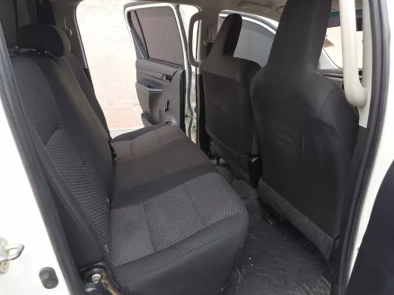 Toyota Hilux   - 2019